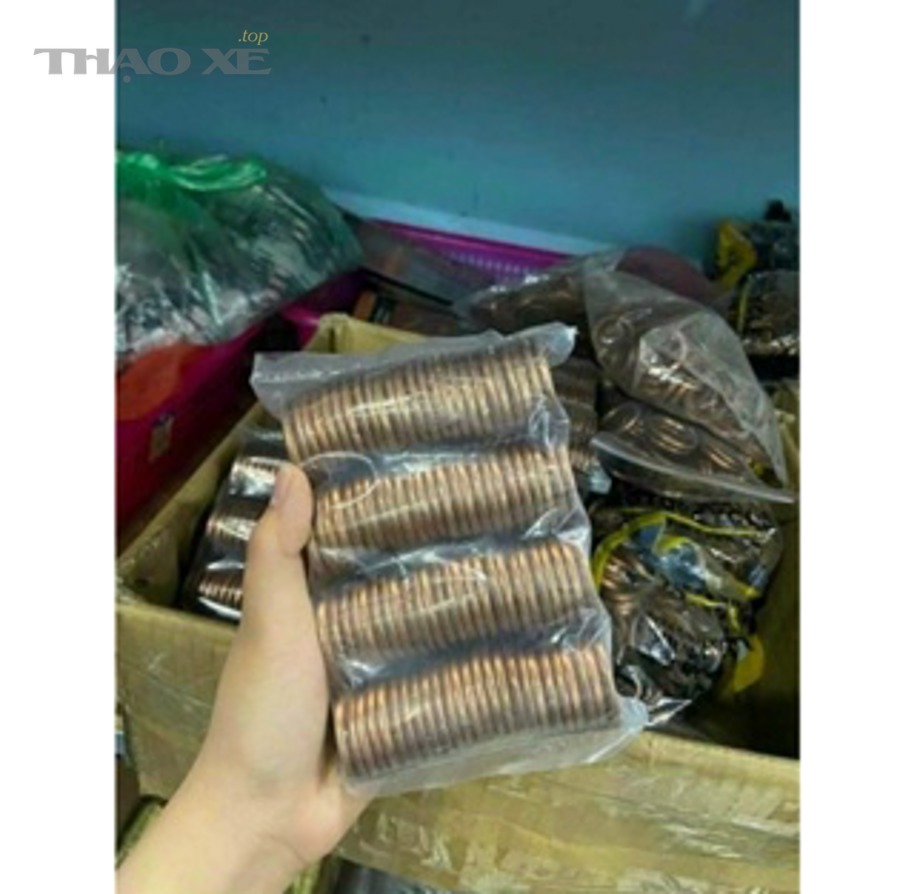 Dấu hiệu rò khí thải/Exhaust leak quanh khu vực cổ pô xe máy