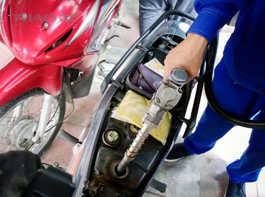 Những trường hợp nào dễ bị nhầm là xe hao xăng nhưng thực ra không phải?