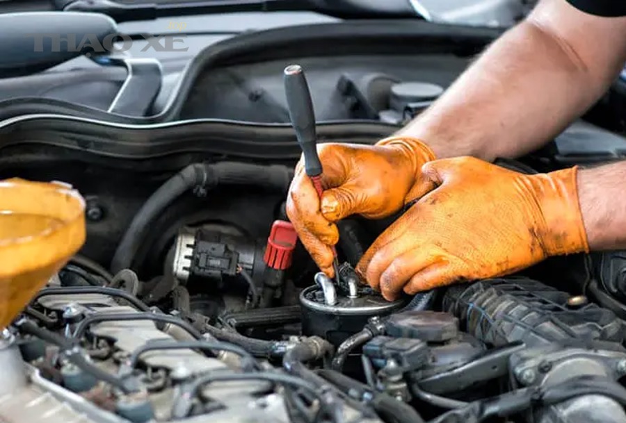 Có thể tự kiểm tra những gì trước khi mang xe đi sửa?